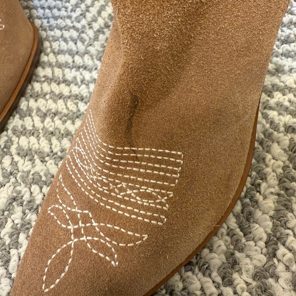 Marc Fisher Tan Heeled Boots - Picture 9 of 9